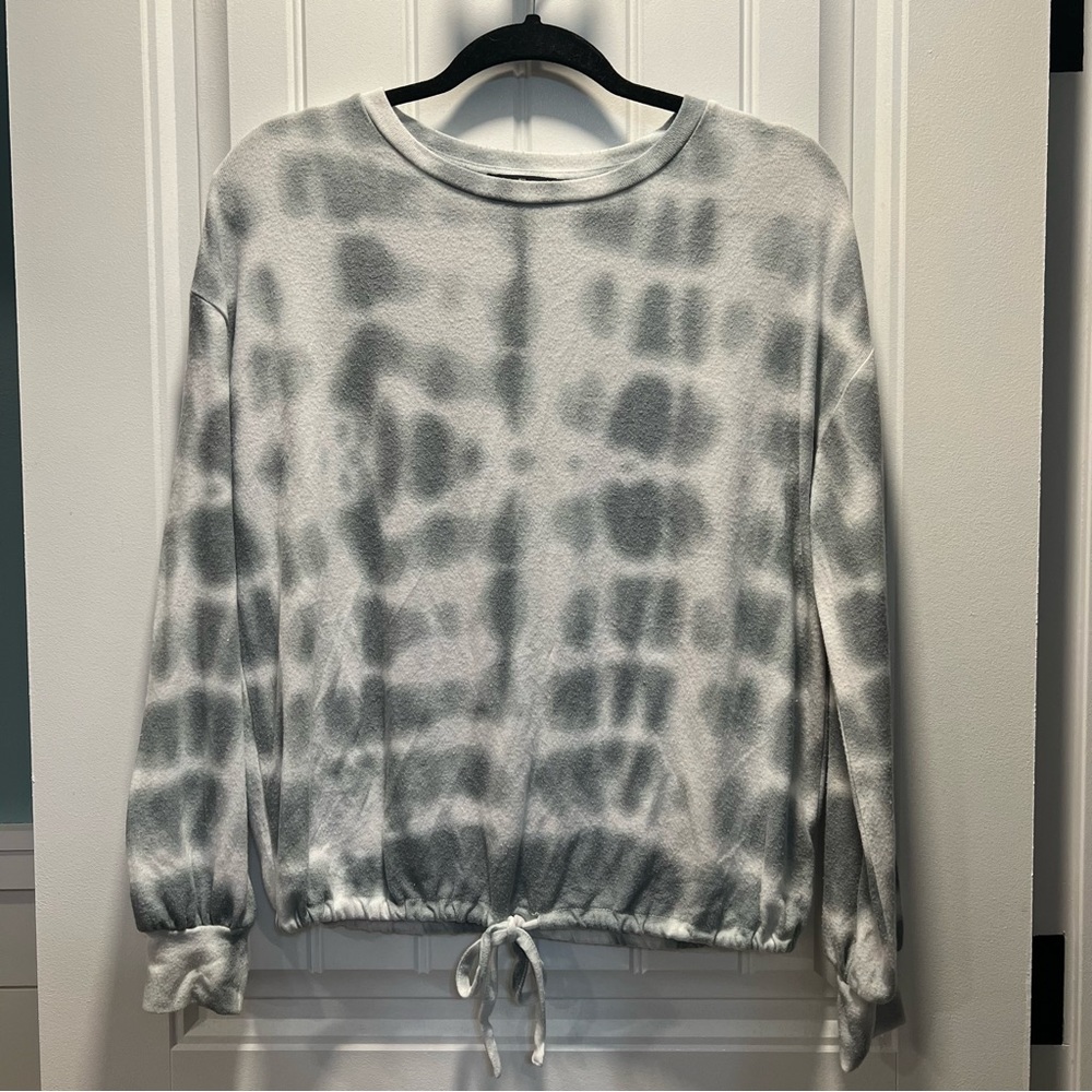 Fred David Tie Dye Tie Waist Long Sleeved Polar Fleece Top. Size Medium.